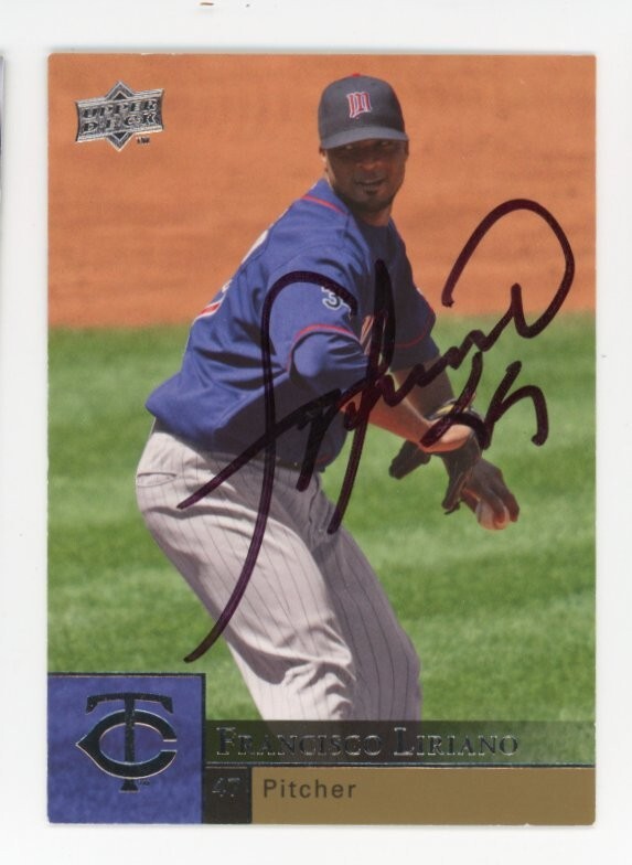 SIGNED BASEBALL CARD AUTO UPPER DECK UD 2009 FRANCISCO LIRIANO MINNESOTA TWINS
