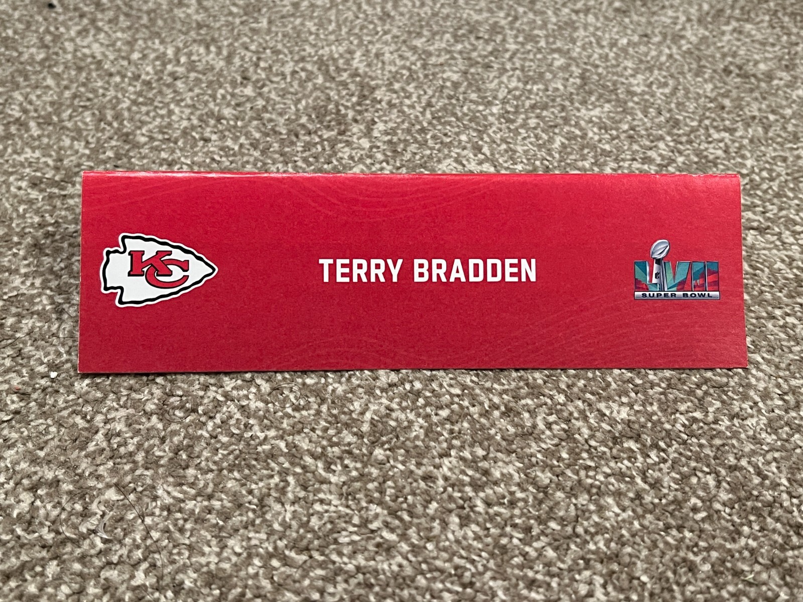 KANSAS CITY CHIEFS TEAM ISSUED SUPER BOWL LVII PAPER NAMEPLATE TERRY BRADDEN