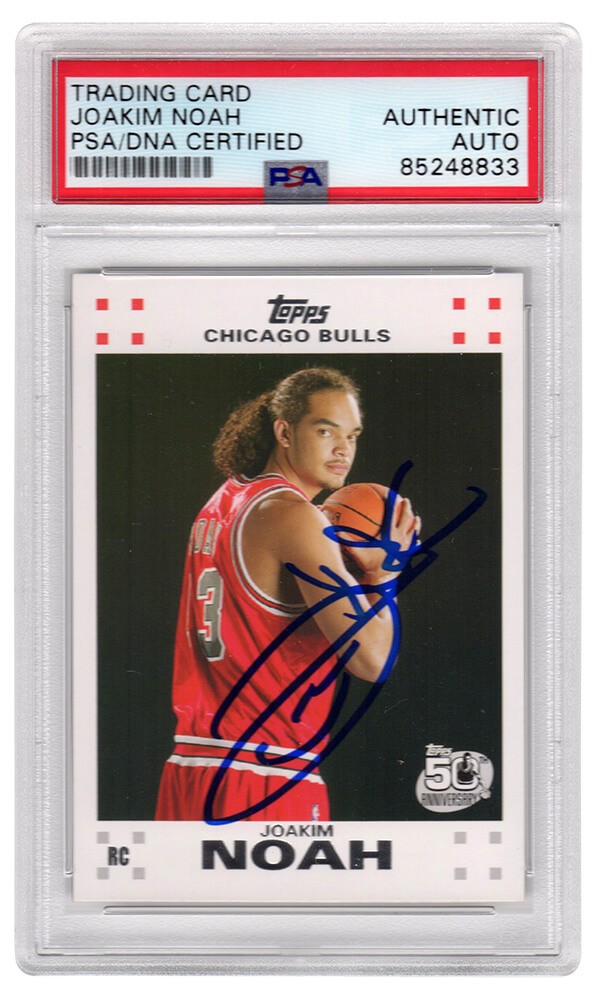 Joakim Noah Signed Bulls Topps Rookie Trading Card #9 - (PSA Encapsulated)