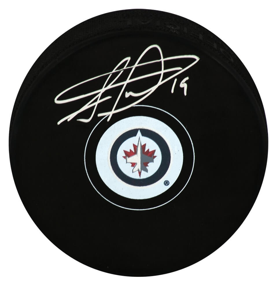 Jonathan Toews Signed Winnipeg Jets Logo Hockey Puck - (SCHWARTZ SPORTS COA)
