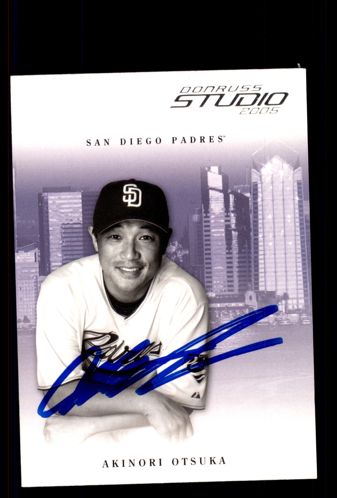 Signed Baseball Card Auto Akinori Otsuka 2005 Donruss Studio #229 Padres