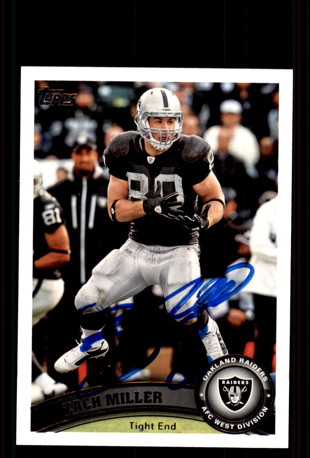 Signed Football Card Auto Zach Miller 2011 Topps #98 Oakland Raiders