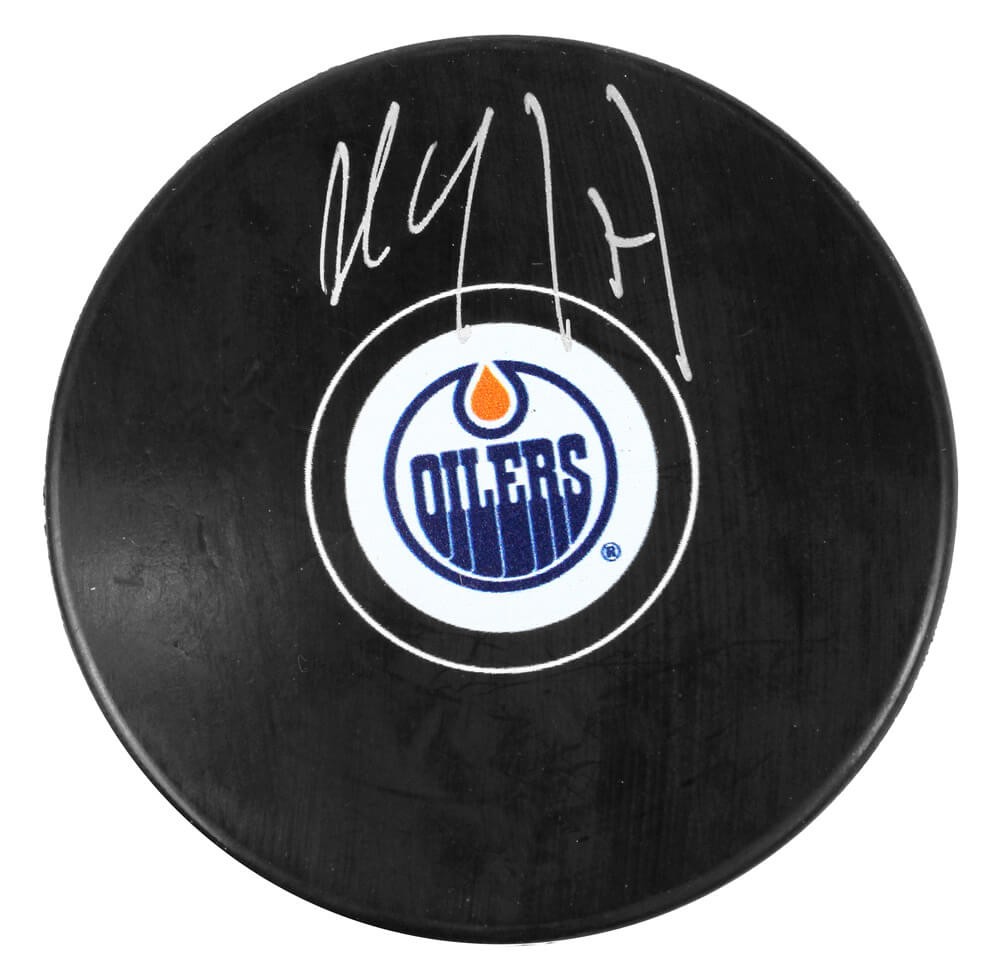 Paul Coffey Signed Edmonton Oilers Logo Hockey Puck - SCHWARTZ