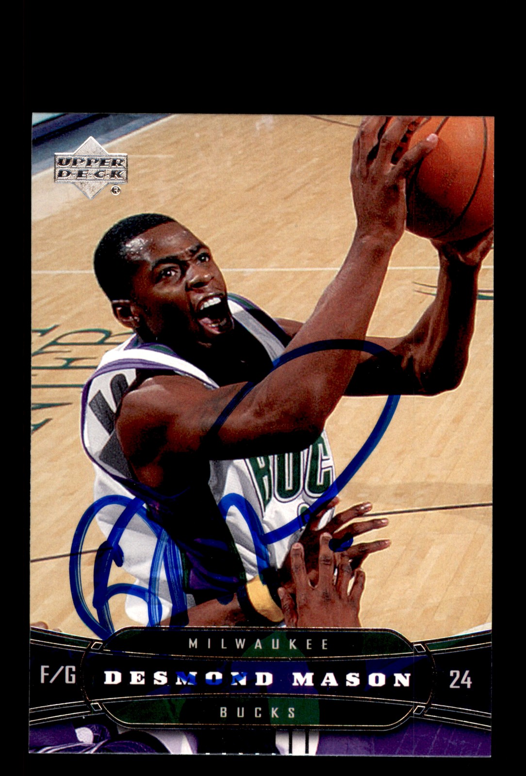 Signed Basketball Card Auto Desmond Mason 2004-05 Upper Deck #106 Bucks