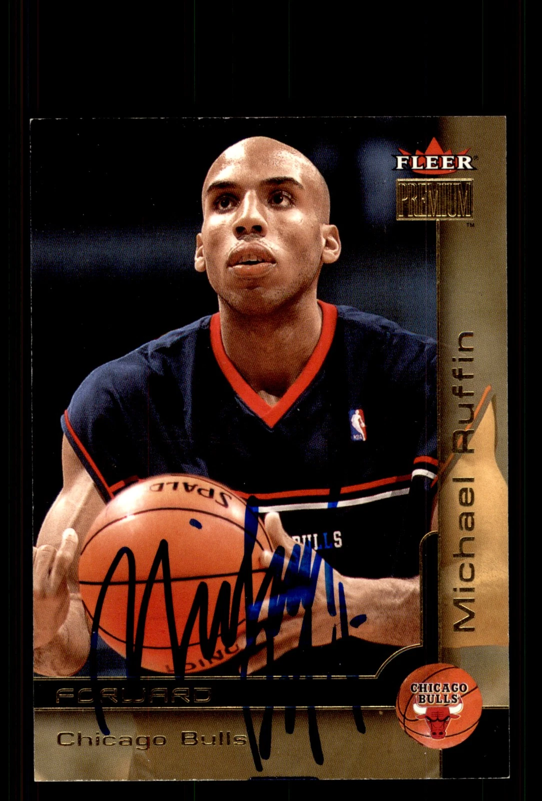 Signed Basketball Card Auto Michael Ruffin 2000-01 Fleer Premium #128 Bulls