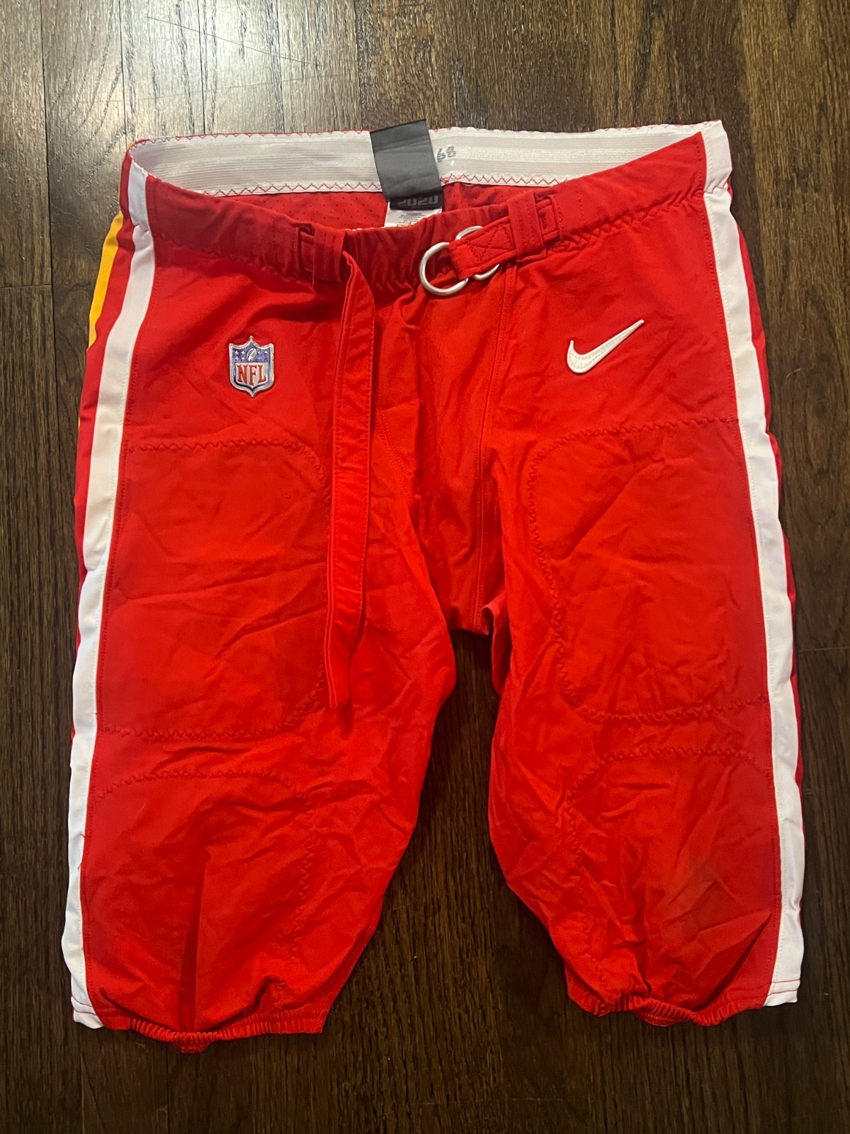 GAME USED ? ISSUED KANSAS CITY CHIEFS RED FOOTBALL PANTS 2020 Bryan Witzmann