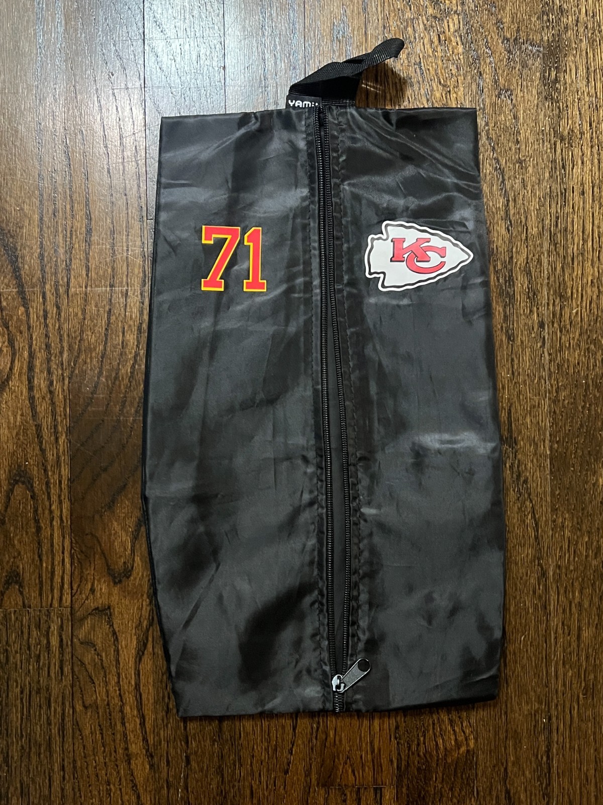 NFL FOOTBALL TEAM ISSUED KANSAS CITY CHIEFS TOILETRY BAG #71