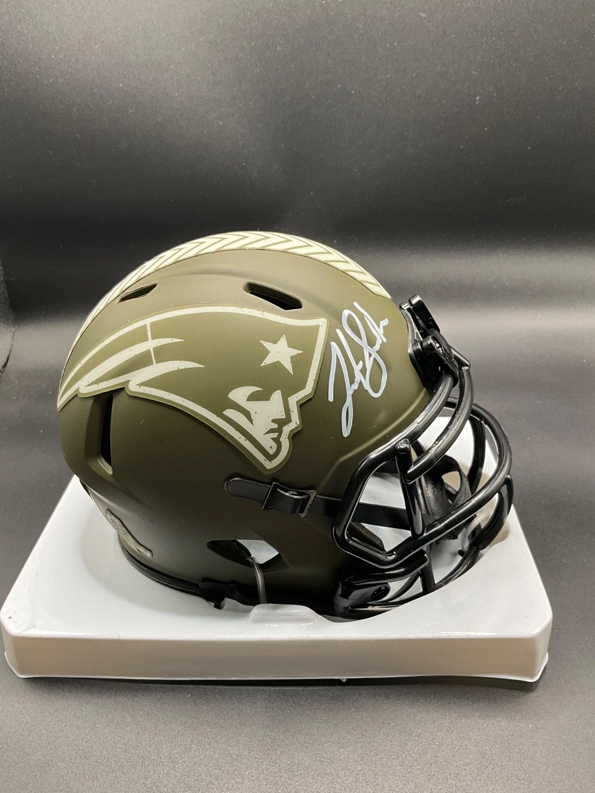 Josh Gordon Signed Patriots Salute to Service Mini Helmet Beckett “SB Champs” AU
