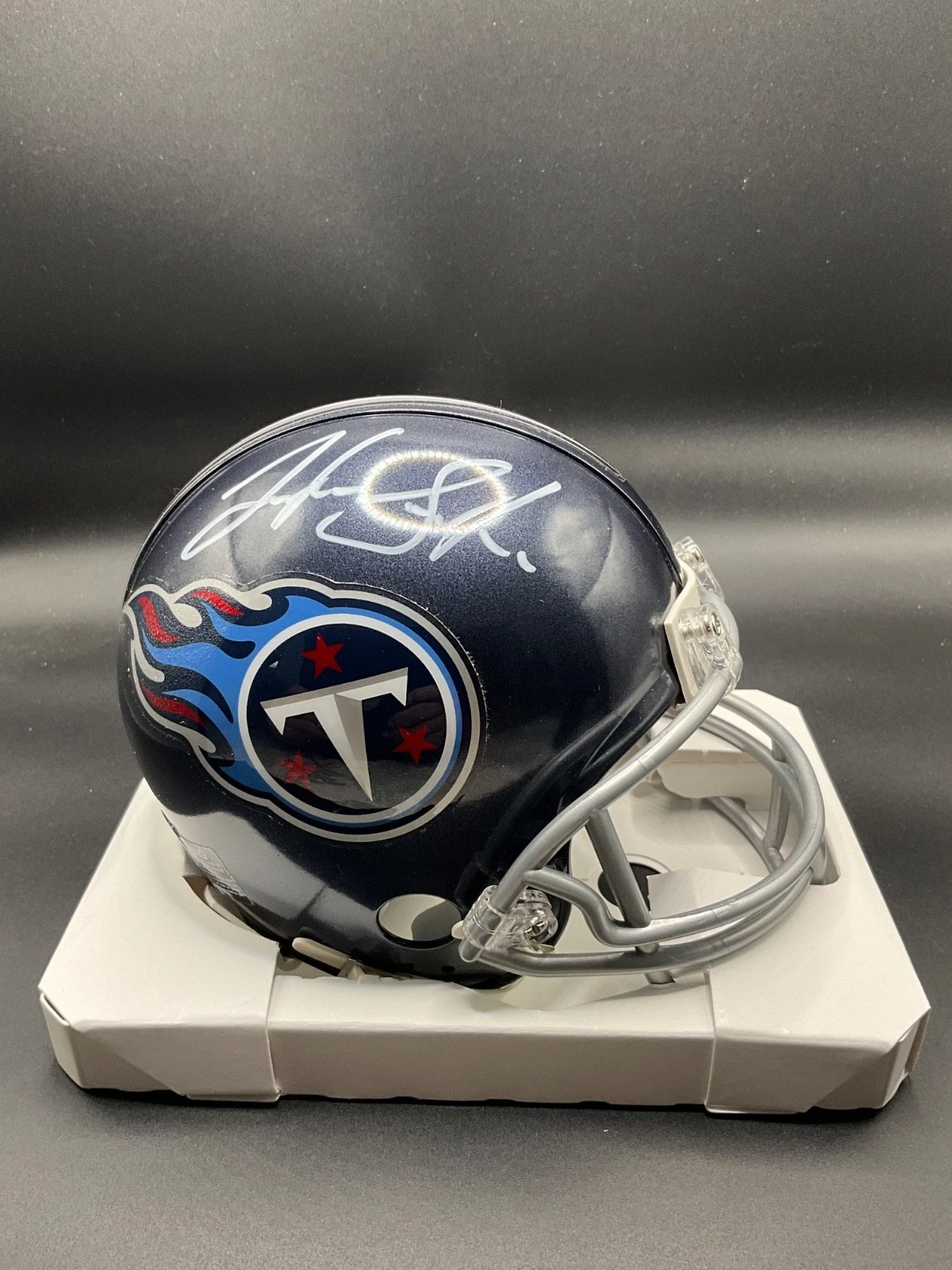 Josh Gordon Signed Tennessee Titans VSR-4 Riddell Mini Helmet Beckett Auto