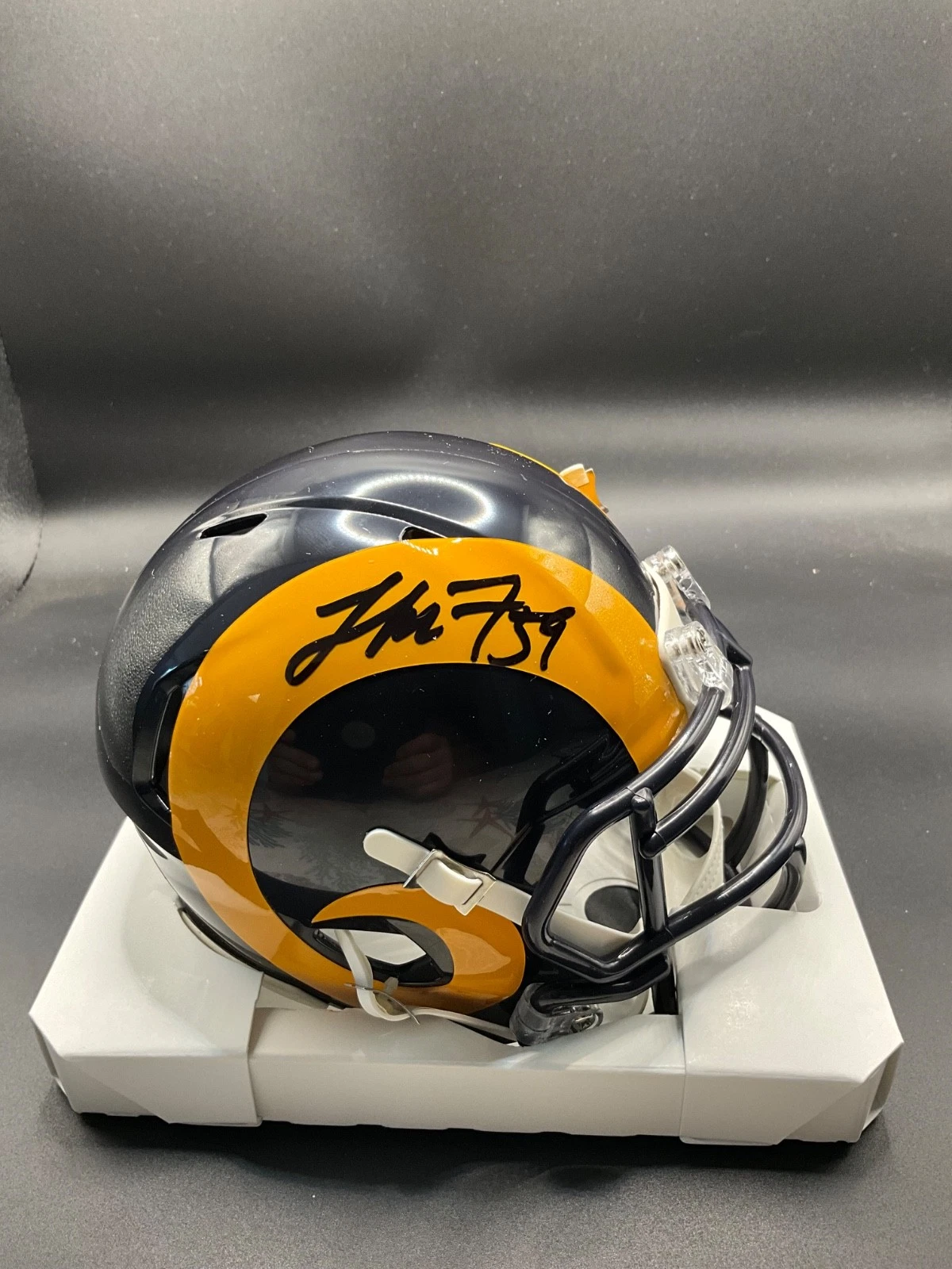 London Fletcher signed Los Angeles Rams Throwback Mini Helmet Beckett Auto