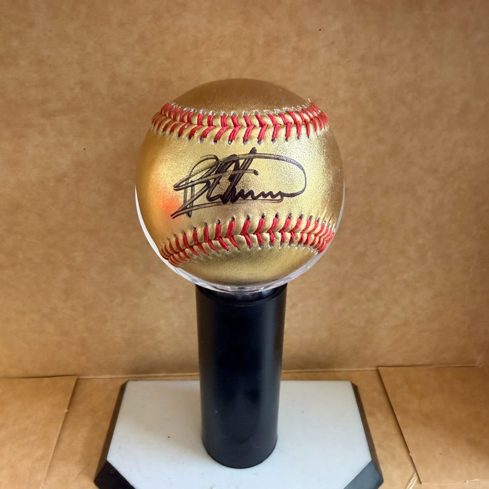 BARTOLO COLON METS/YANKEES/INDIANS SIGNED GOLD M.L. BASEBALLL BECKETT AUTH