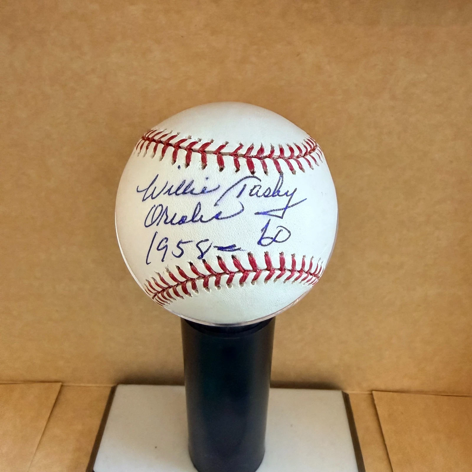 WILLIE TASBY ORIOLES 1958-60 SIGNED AUTOGRAPHED M.L. BASEBALL BECKETT AUTH