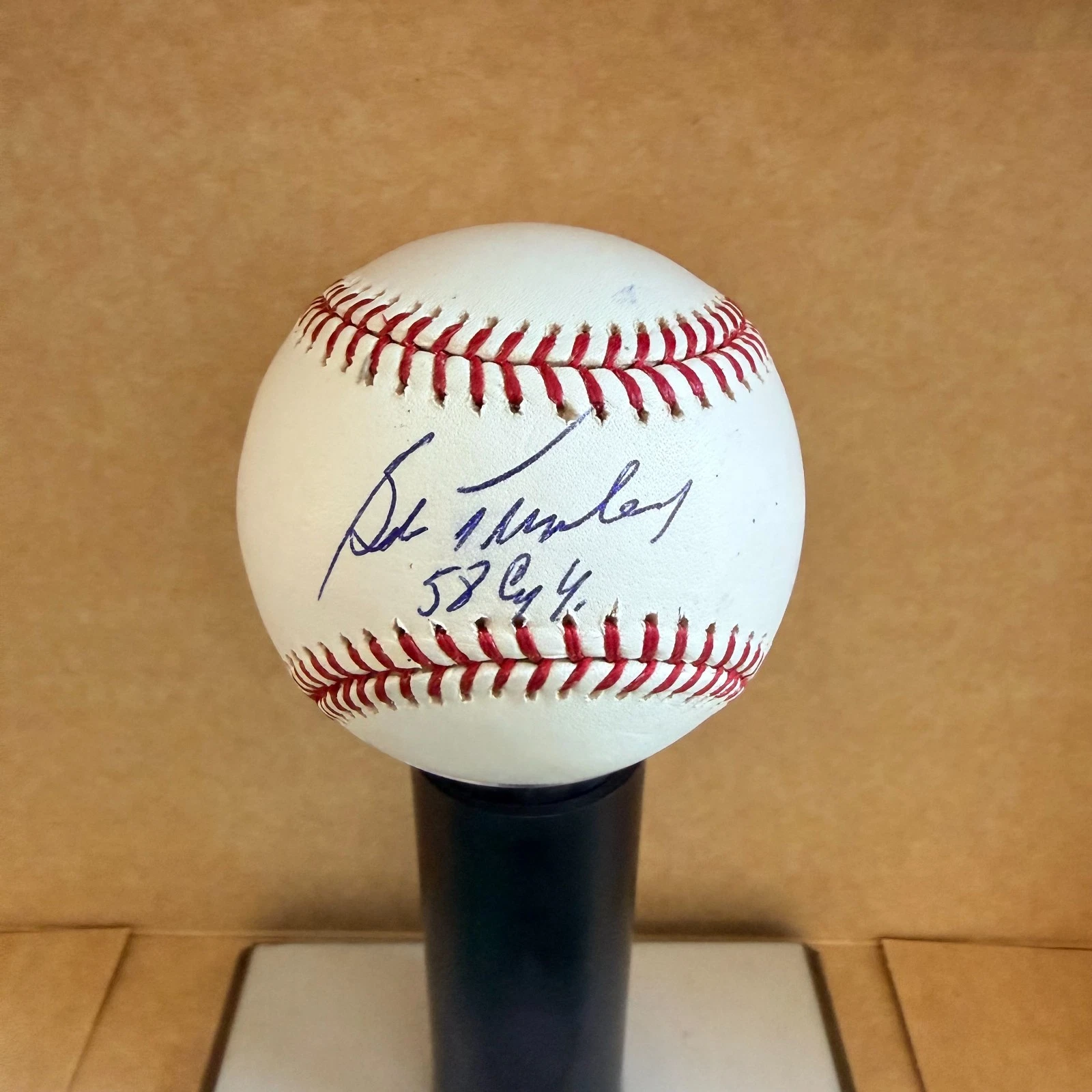 BOB TURLEY YANKEES 58 CY  SIGNED AUTOGRAPHED M.L. BASEBALL BECKETT AUTH