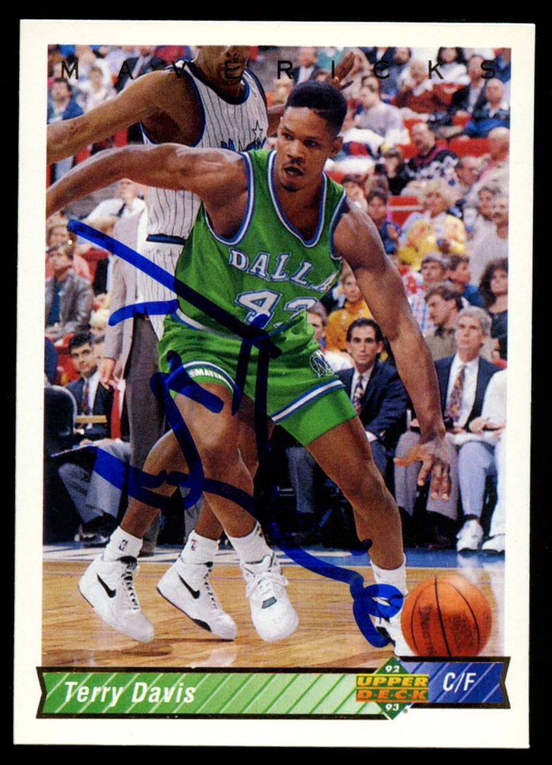 Terry Davis #92 signed autograph auto 1992-93 Upper Deck Basketball Card