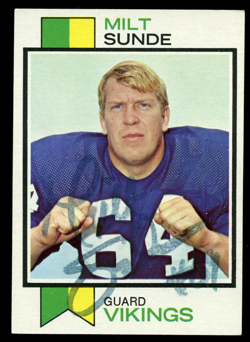 Milt Sunde #452 signed autograph auto 1973 Topps Football Trading Card