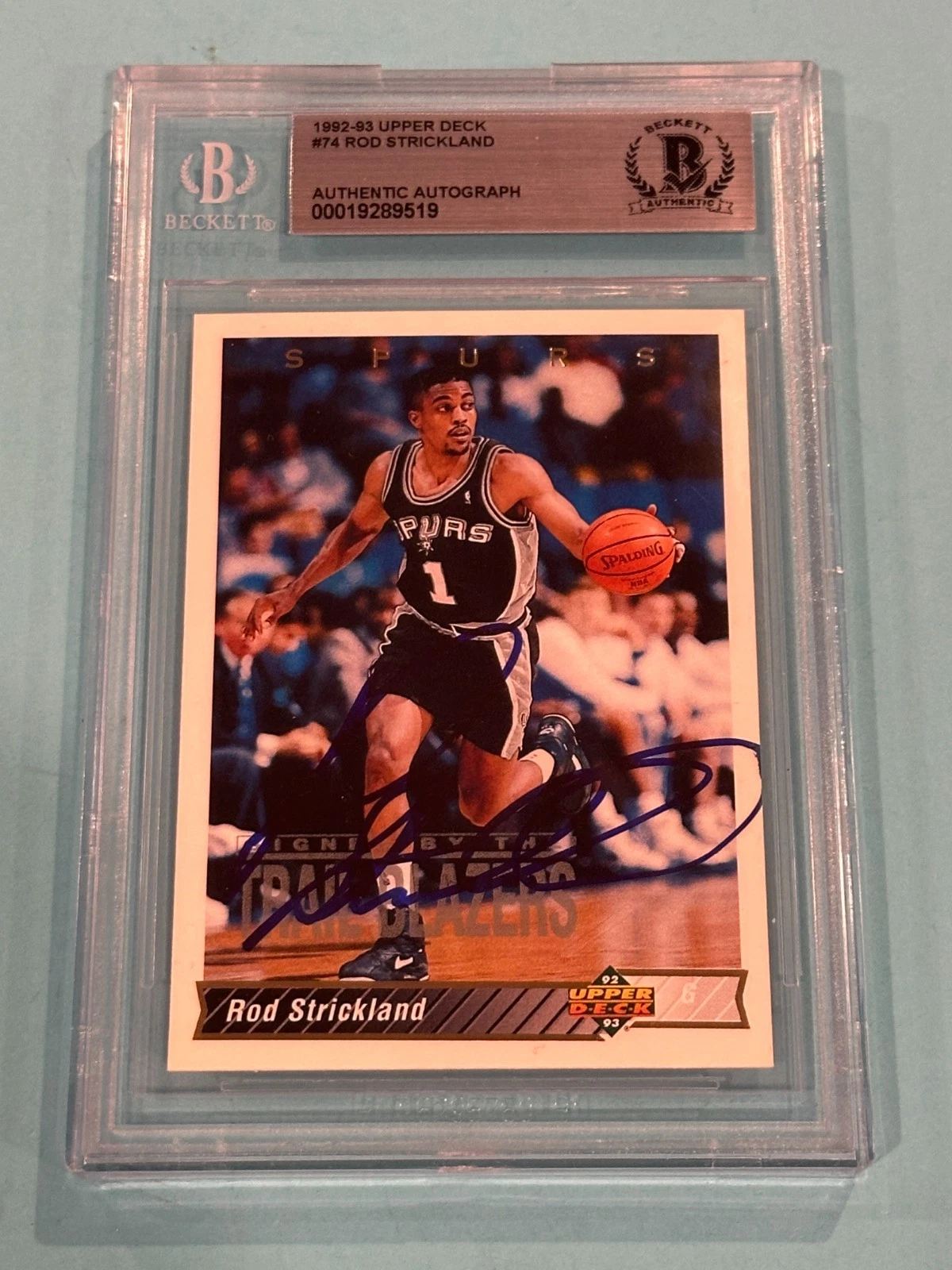 ROD STRICKLAND Signed 1991-92 UPPER DECK Card #74 Beckett BAS