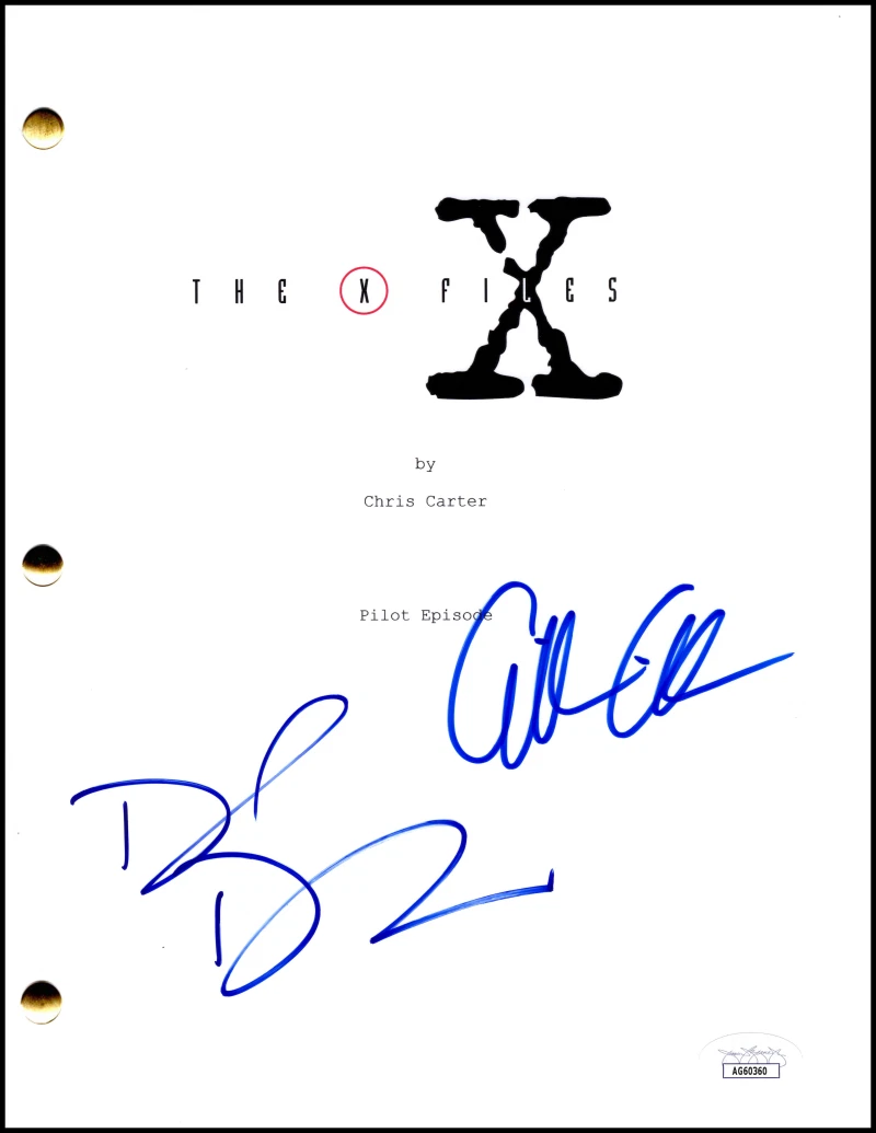 David Duchovny & Gillian Anderson Signed Autograph X-Files Pilot Script JSA COA