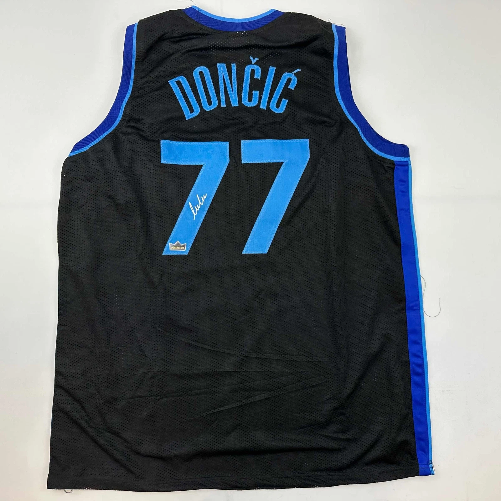 Facsimile Autographed Luka Doncic Dallas Black Reprint Jersey Size Men's XL