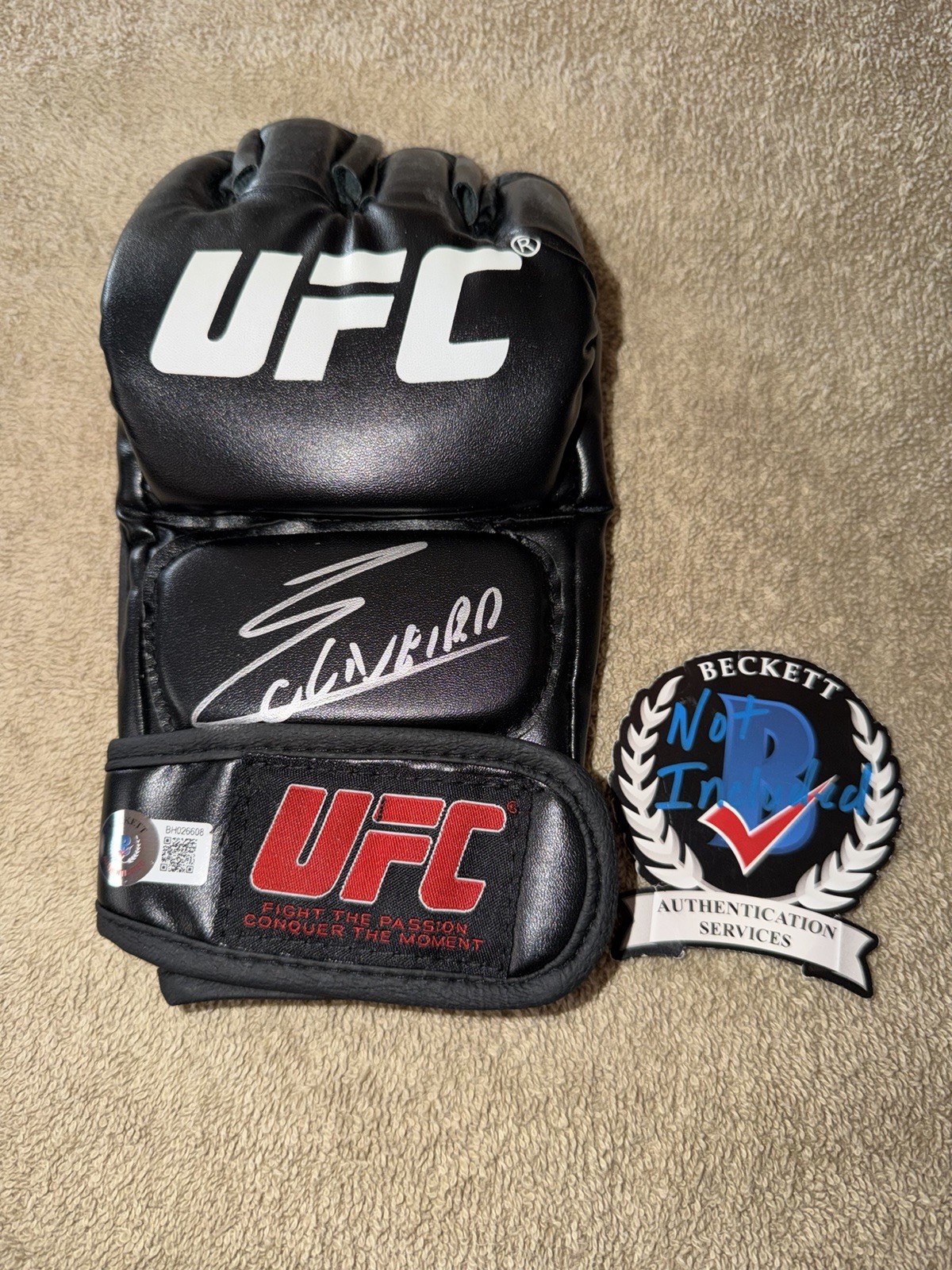 Charles Oliveira Signed UFC Glove UFC Superstar Champ Brazil Do Bronx Beckett #3