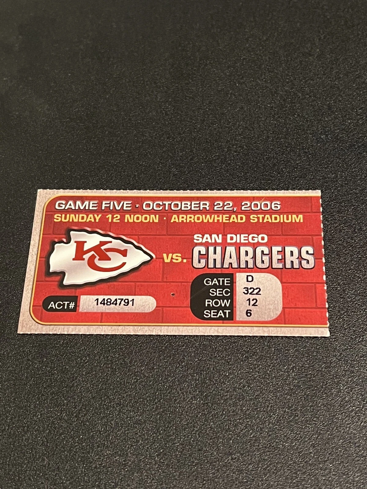 FOOTBALL TICKET STUB ARROWHEAD KANSAS CITY CHIEFS SAN DIEGO CHARGERS 10/22 2006