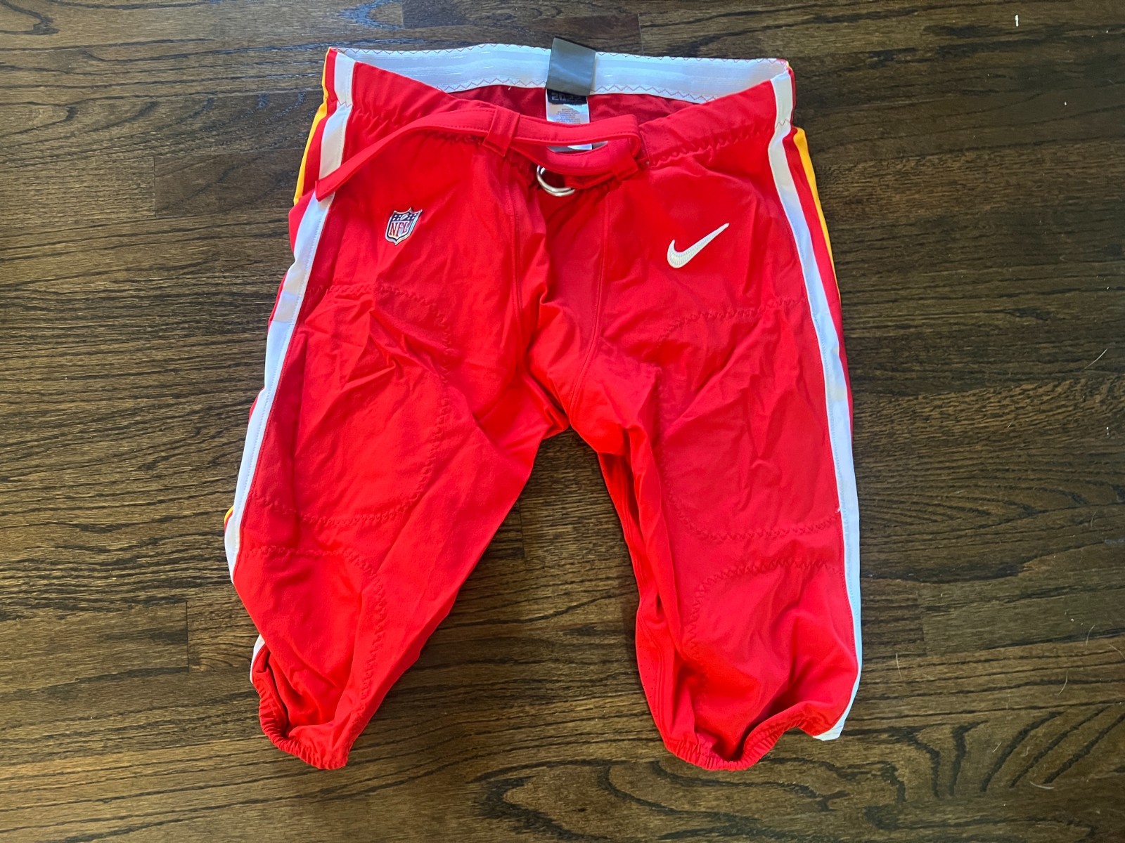 2022 GAME ISSUED KANSAS CITY CHIEFS FOOTBALL PANTS * NOT USED * RED SIZE 42
