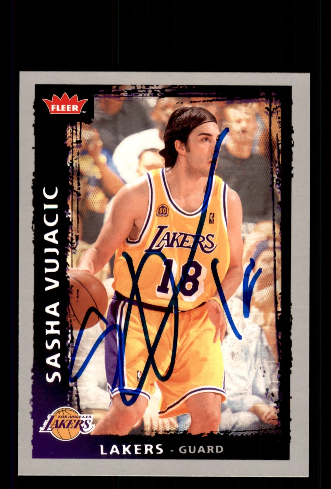 Signed Basketball Card Auto Sasha Vujacic 2008-09 Fleer #107 Los Angeles Lakers