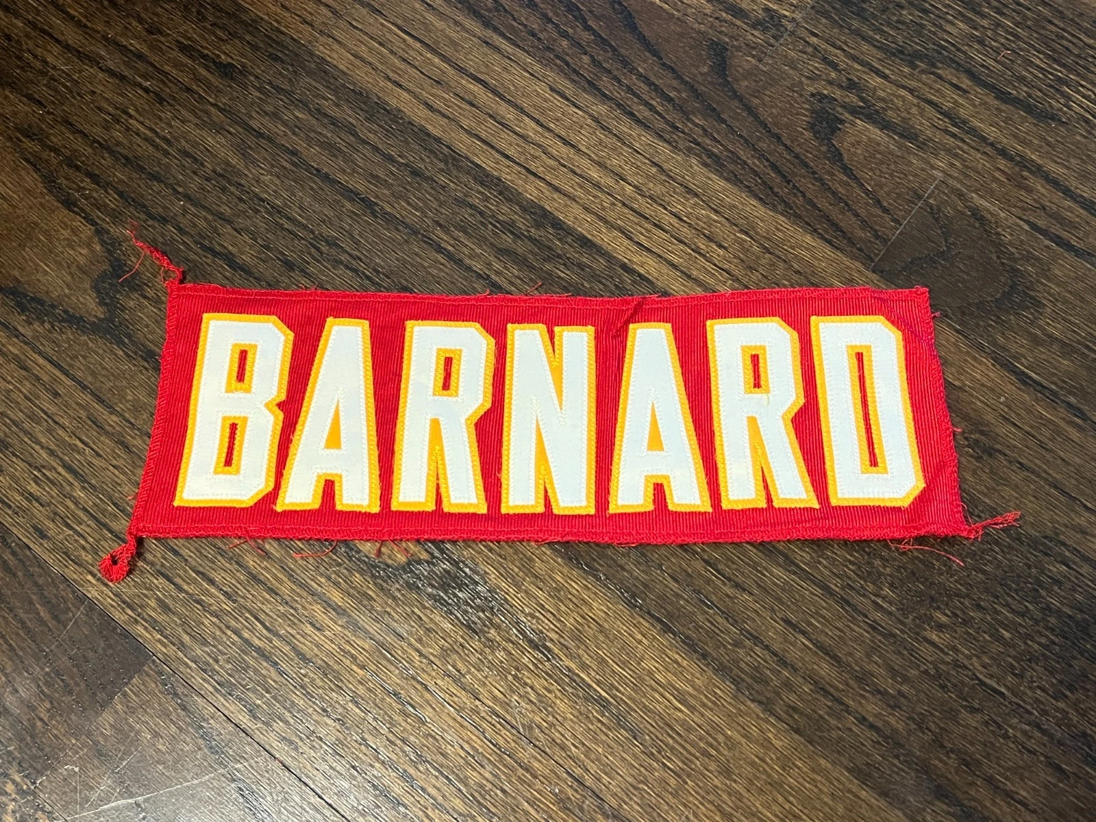 KANSAS CITY CHIEFS GAME USED ? TEAM ISSUED JERSEY NAMEPLATE BARNARD