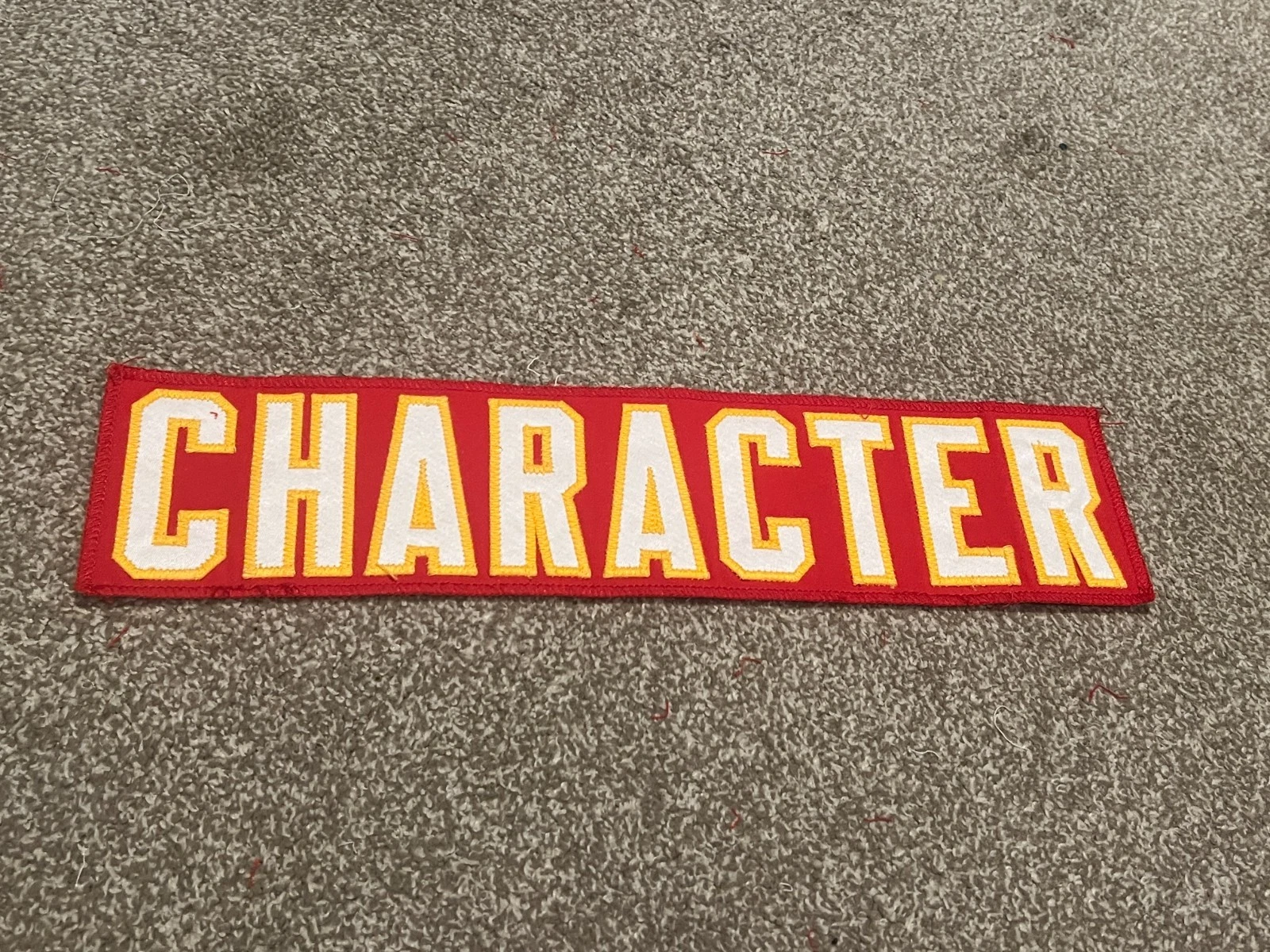 KANSAS CITY CHIEFS GAME USED ? TEAM ISSUED JERSEY NAMEPLATE CHARACTER