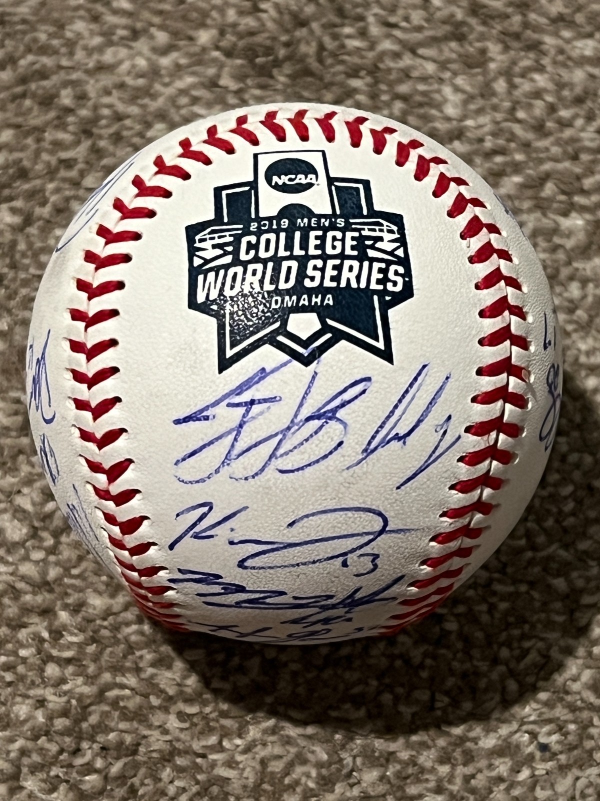 2019 TEAM SIGNED VANDERBILT COLLEGE WORLD SERIES BASEBALL VANDY AUTO 17 SIGS