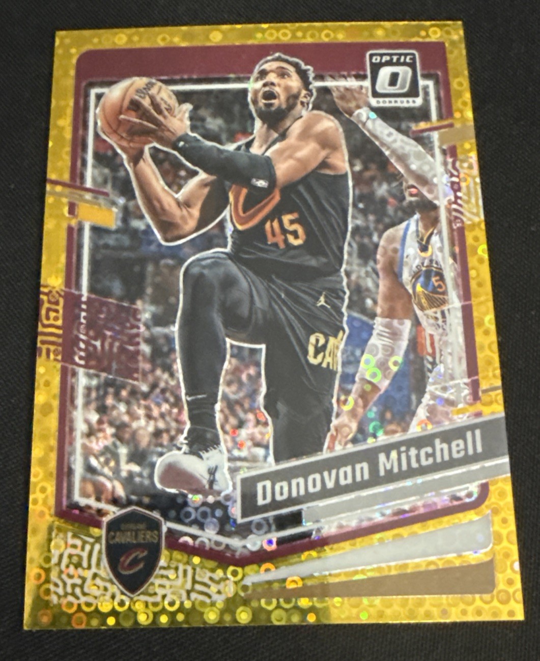 2023 Panini Donruss Optic: Donovan Mitchell Gold Fast Break Parallel #/10 No.26