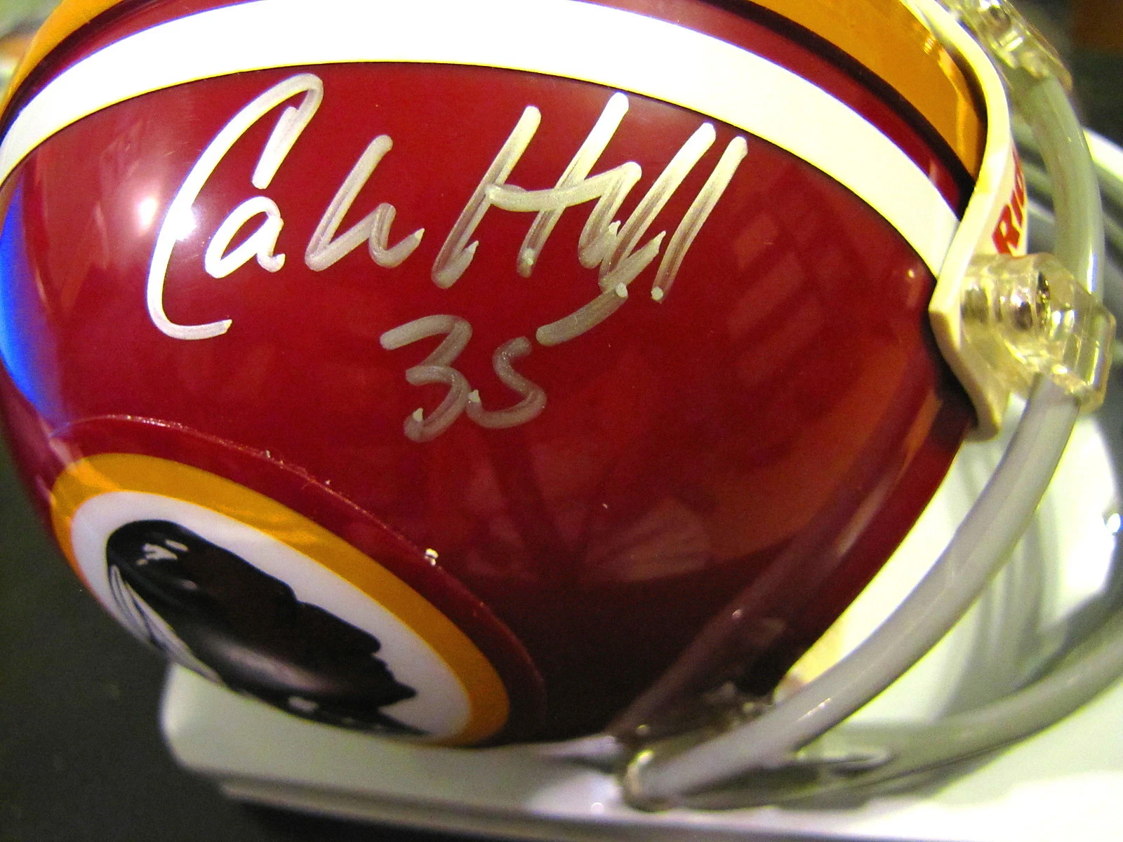 CALVIN HILL  WASHINGTON REDSKINS    SIGNED MINI HELMET