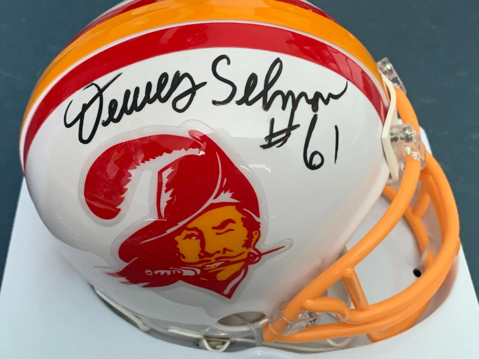 DEWEY SELMON  TAMPA BAY BUCCANEERS   SIGNED RIDDELL MINI HELMET