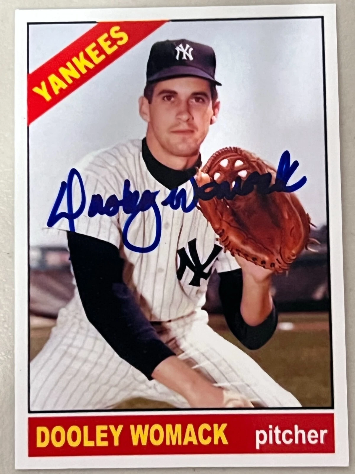 DOOLEY WOMACK  NEW YORK YANKEES  1966 STYLE  SIGNED CUSTOM CARD