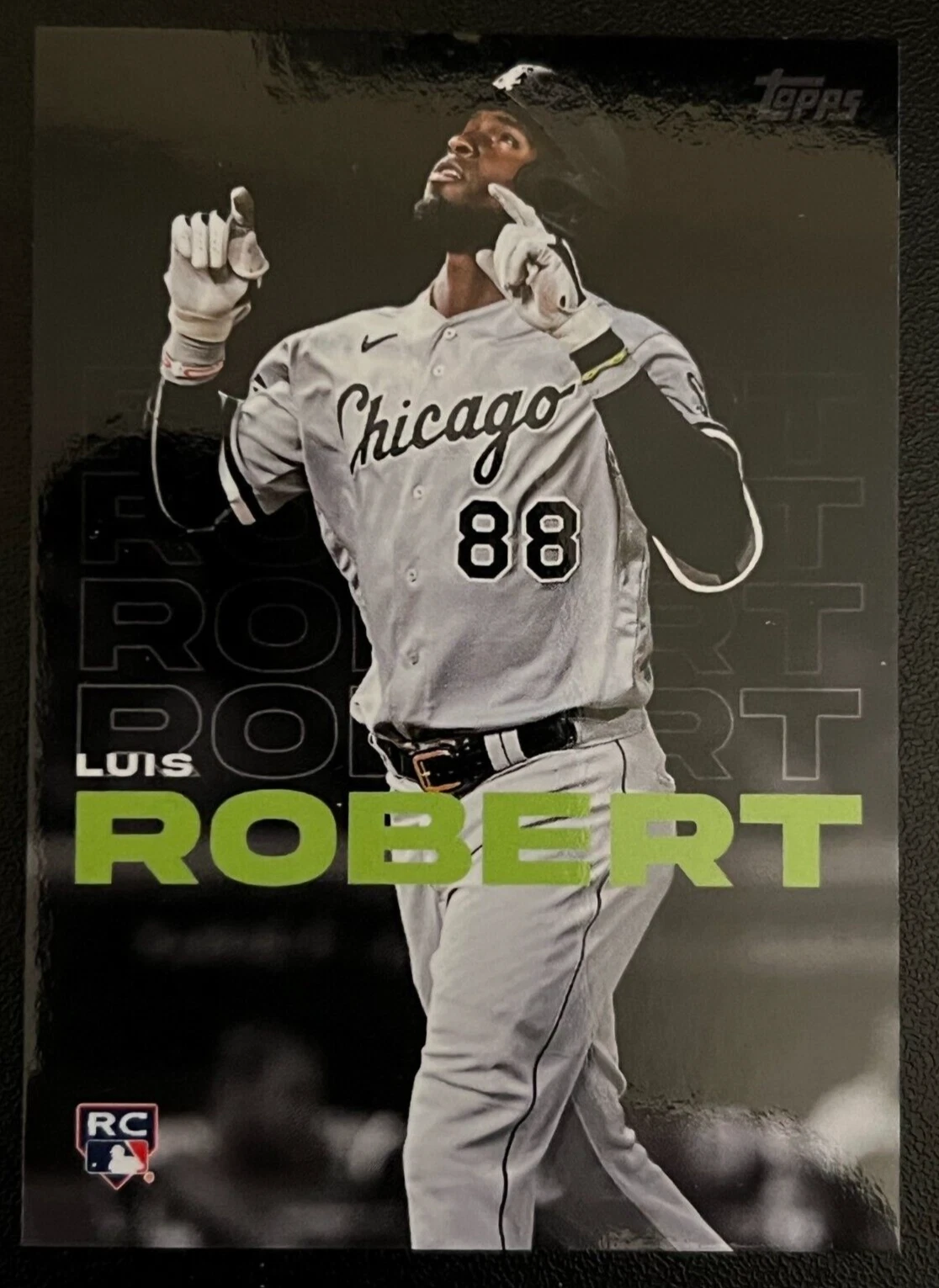 LUIS ROBERT  CHICAGO WHITE SOX  2020 TOPPS CYBER WEEKEND   LIMITED EDITIONS CW-1