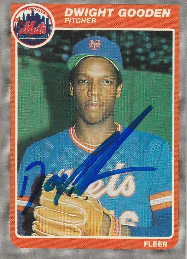DWIGHT GOODEN  NEW YORK METS  SIGNED 1985 FLEER CARD #82