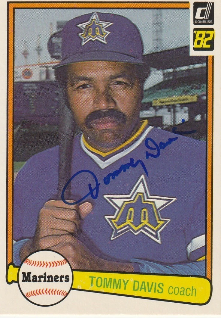 TOMMY DAVIS SEATTLE MARINERS  SIGNED 1982 DONRUSS CARD #648