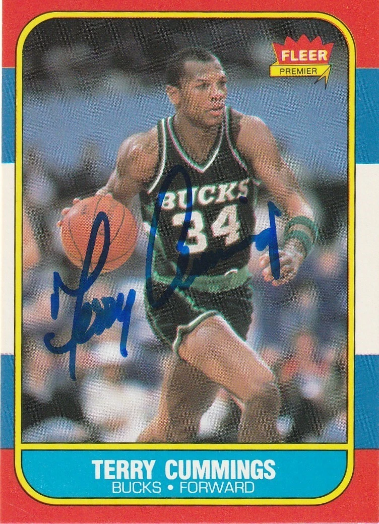 TERRY CUMMINGS MILWAUKEE BUCKS  SIGNED 1986 FLEER CARD #20