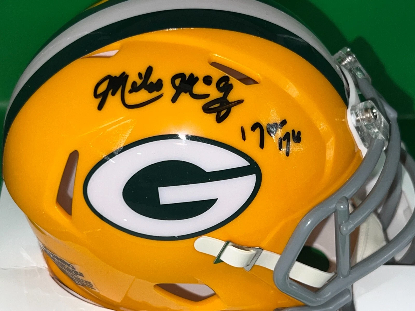 MIKE MCCOY GREEN BAY PACKERS 1970-76  SIGNED RIDDELL MINI HELMET