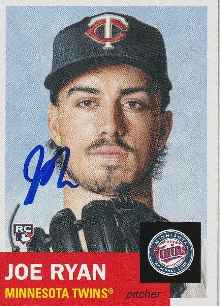JOE RYAN MINNESOTA TWINS SIGNED TOPPS LIVING SET CARD #525