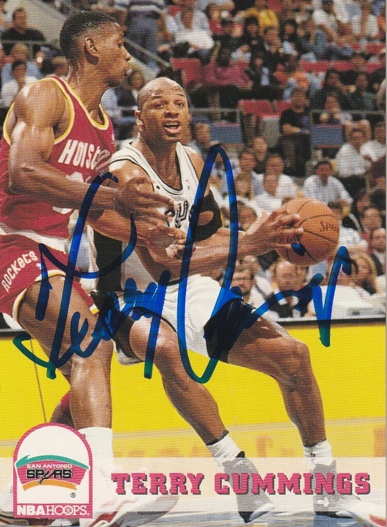 TERRY CUMMINGS SAN ANTONIO SPURS  SIGNED 1993 NBA HOOPS  CARD #197