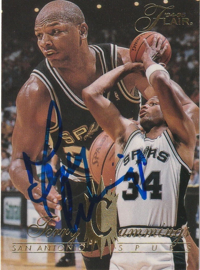 TERRY CUMMINGS SAN ANTONIO SPURS  SIGNED 1994 FLAIR CARD #303