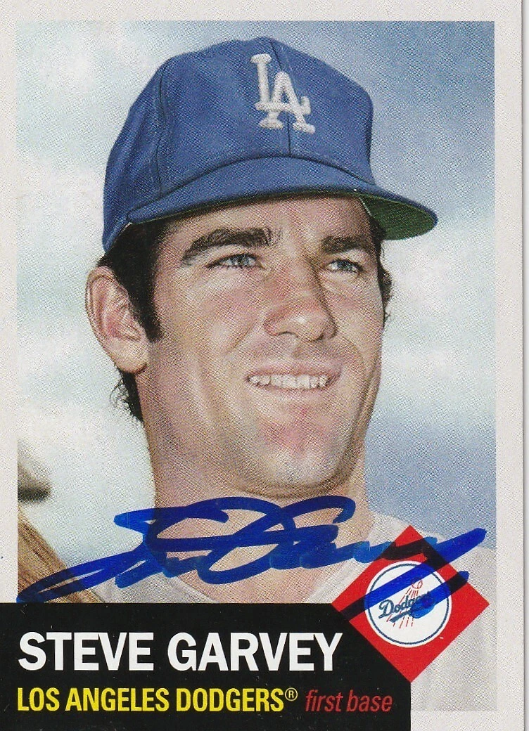 STEVE GARVEY LOS ANGELES DODGERS  SIGNED TOPPS LIVING SET #677