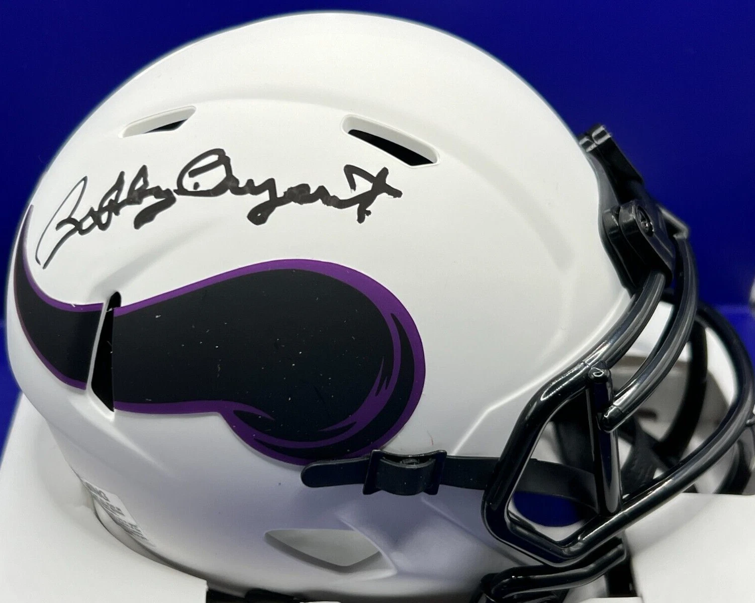 BOBBY BRYANT  MINNESOTA VIKINGS   SIGNED LUNAR ECLIPSE MINI HELMET