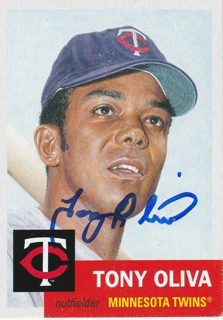 TONY OLIVA MINESOTA TWINS  SIGNED TOPPS LIVING SET CARD #366