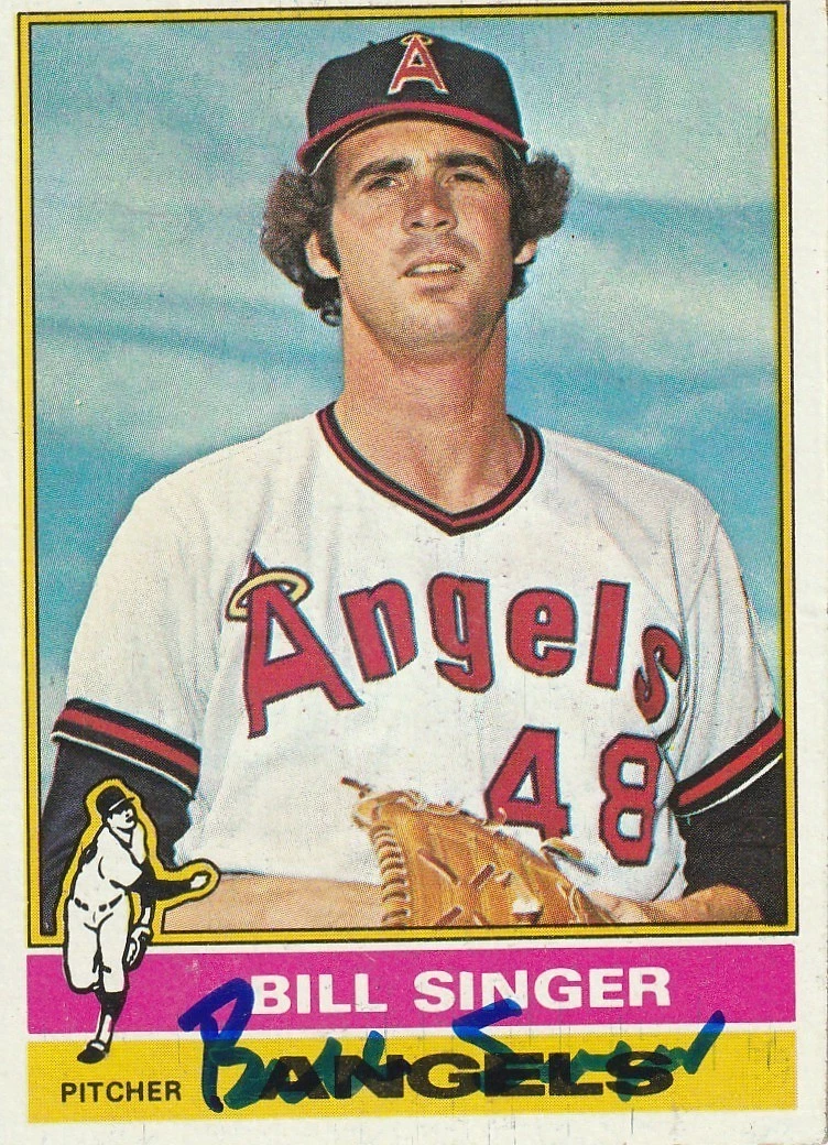 BILL SINGER CALIFORNIA ANGELS SIGNED 1976 TOPPS CARD #411