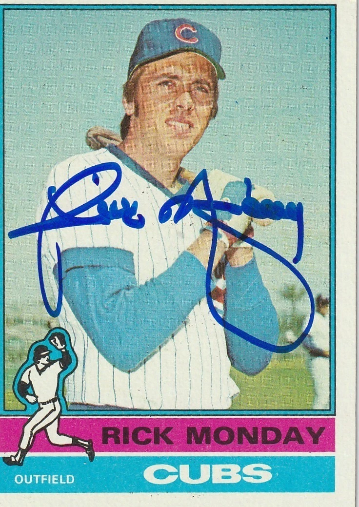 RICK MONDAY CHICAGO CUBS 1976 TOPPS SIGNED CARD #251