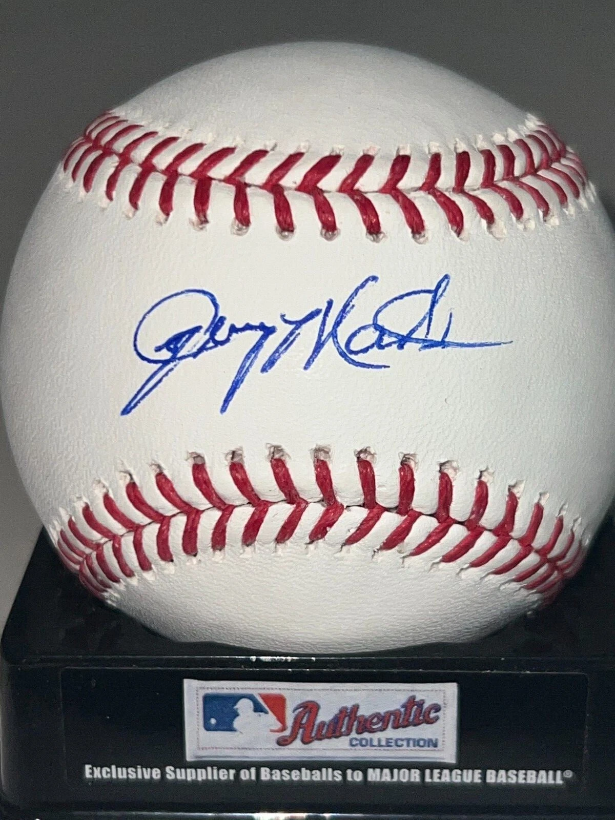 JERRY MARTIN  PHILADELPHIA PHILLIES / CHICAGO CUBS / KC ROYALS  SIGNED OML BALL