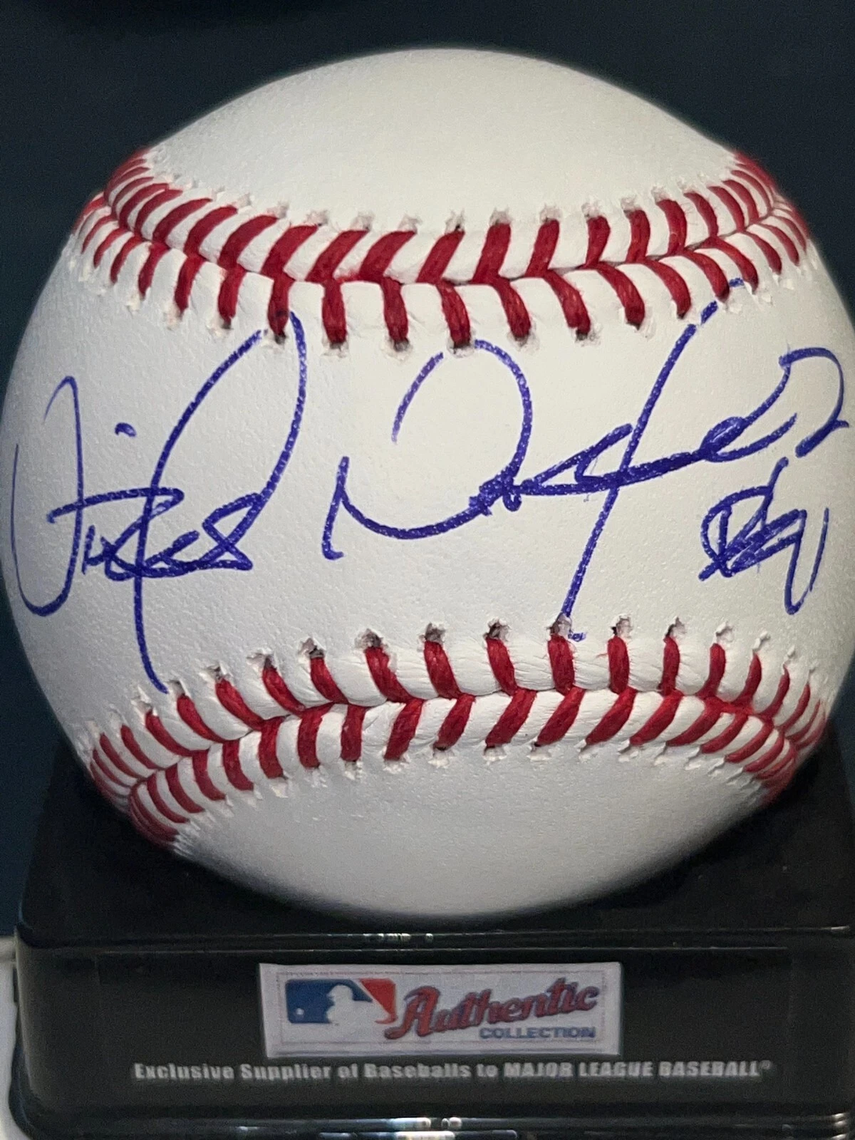 VICTOR MARTINEZ  CLEVELAND INDIANS  SIGNED OFFICIAL MAJOR LEAGUE BASEBALL