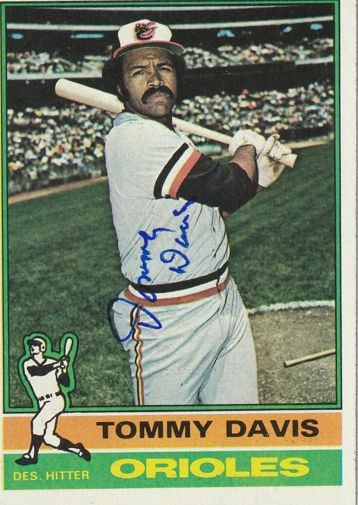 TOMMY DAVIS BALTIMORE ORIOLES  SIGNED 1976 TOPPS CARD #149