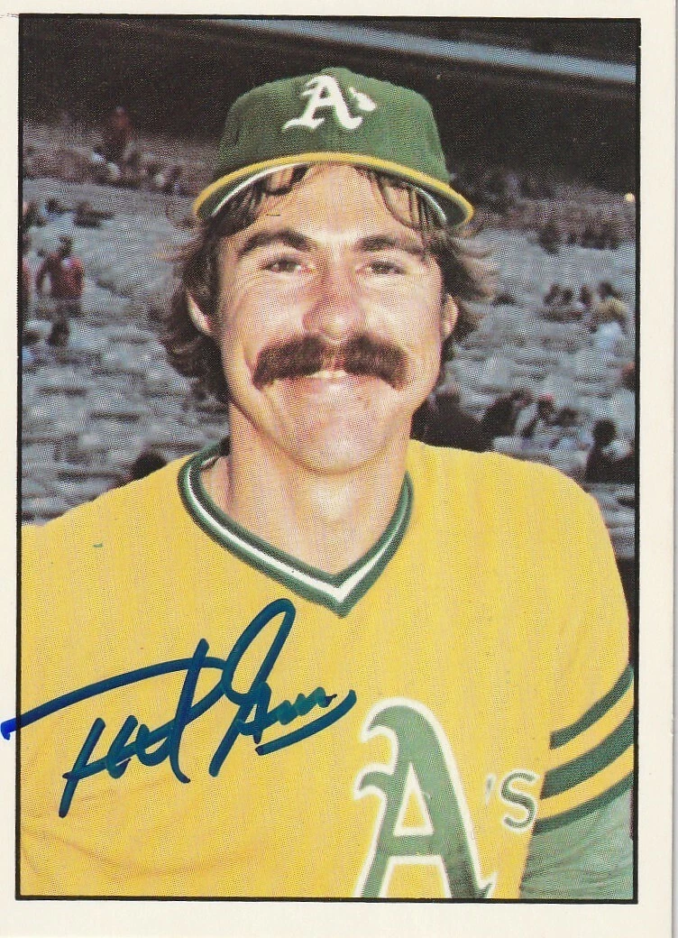 PHIL GARNER OAKLAND A'S  SIGNED 1975 SSPC CARD #495